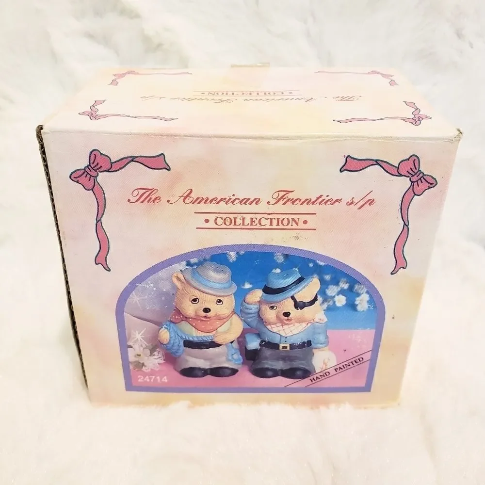 Salt & Pepper Shakers